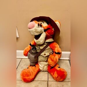 Vintage Walt Disney World Animal Kingdom SAFARI TIGGER Plush 20"
